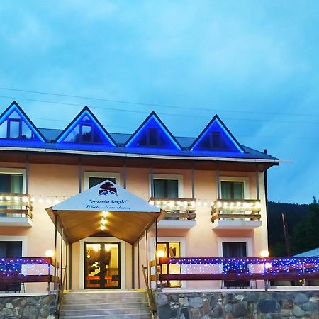 Hotel White Mountains • Თეთრი Მთები 梅斯蒂亚 外观 照片
