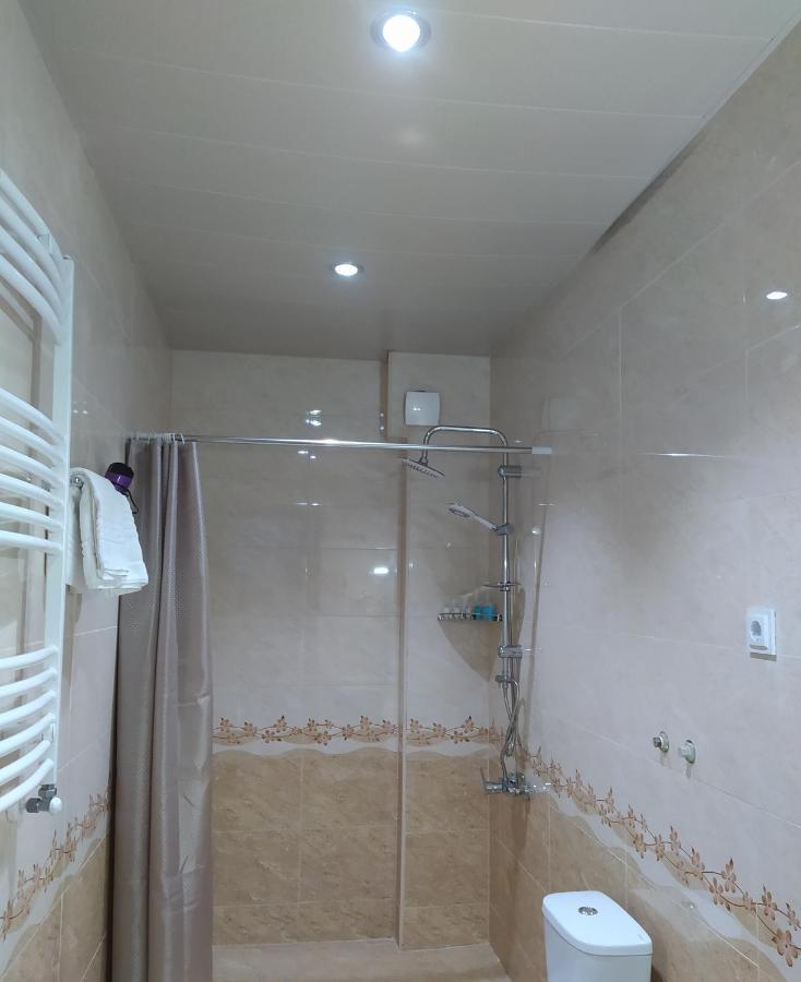 Hotel White Mountains • Თეთრი Მთები 梅斯蒂亚 外观 照片