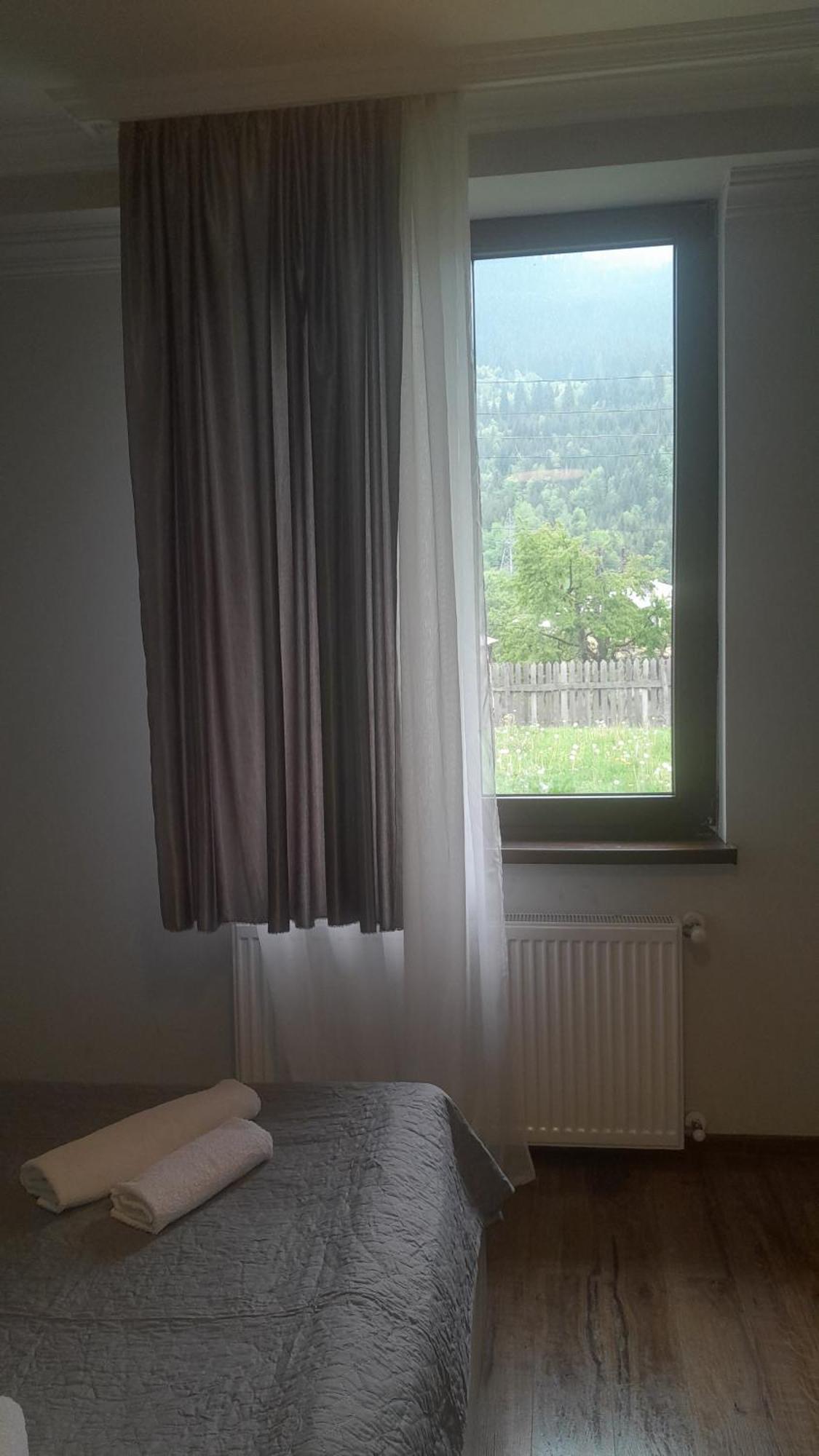 Hotel White Mountains • Თეთრი Მთები 梅斯蒂亚 客房 照片